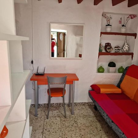 Alora Sweet Home Bagian luar foto